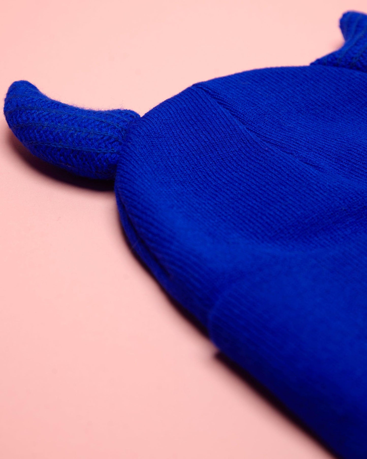 Devilish beanie - blue | One size fits all.