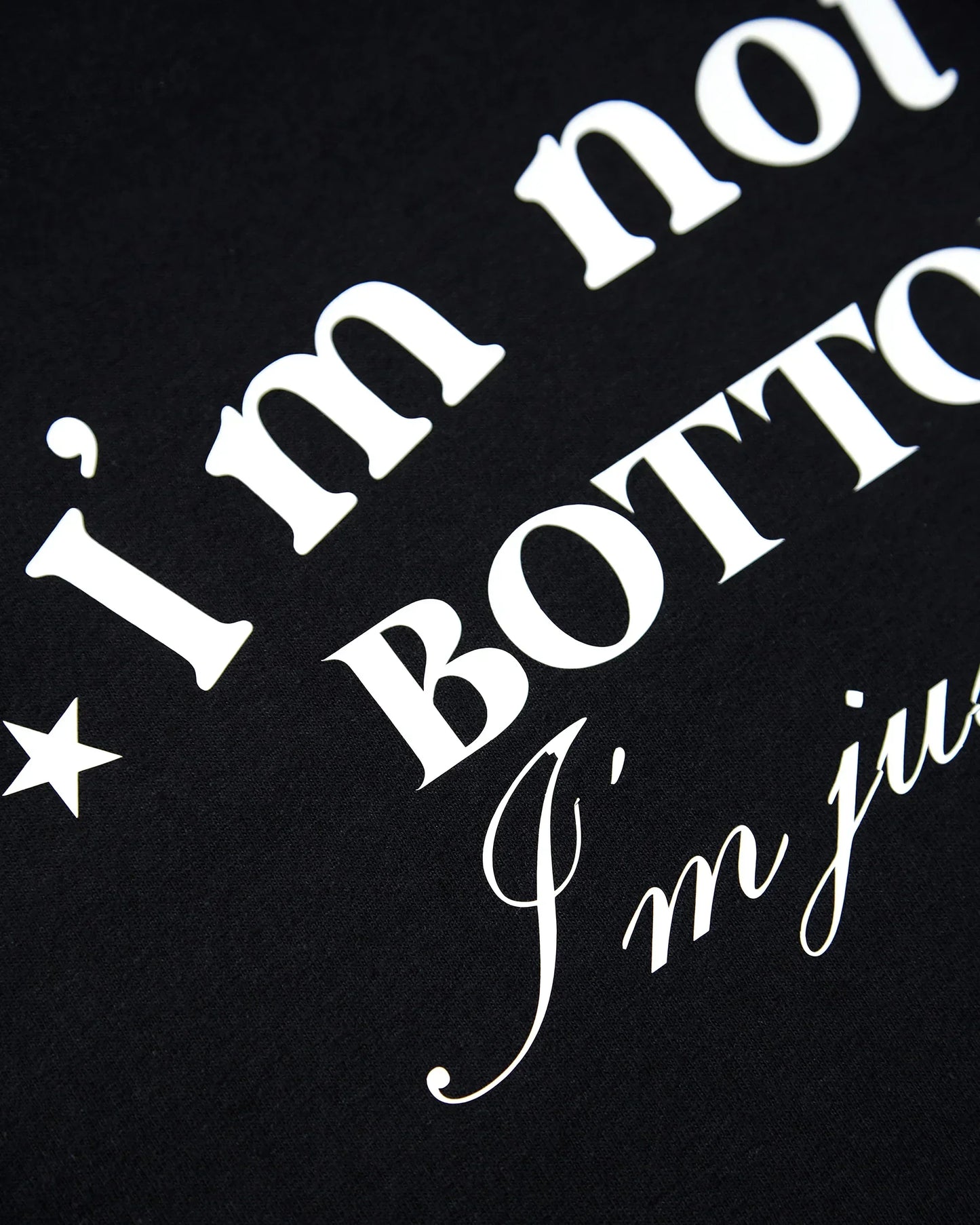 I'm not A BOTTOM i'm just SHORT, low cut cropped tee- black/white