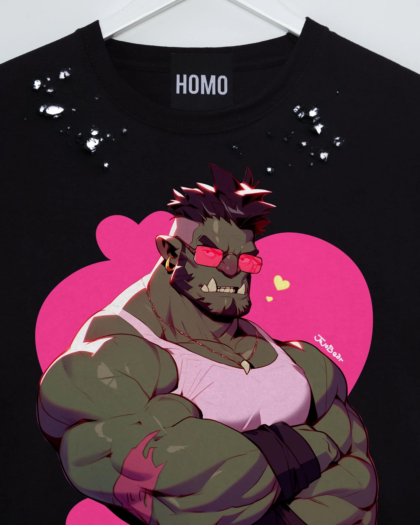 Jojo Bear: Borlo the orc on distressed - tshirt