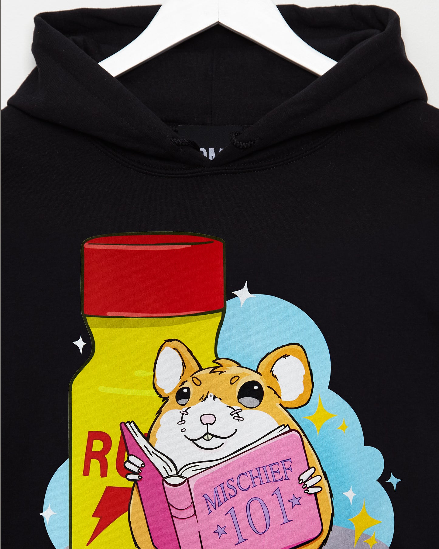 Marlin the mischievous hamster on black - pullover hoodie.