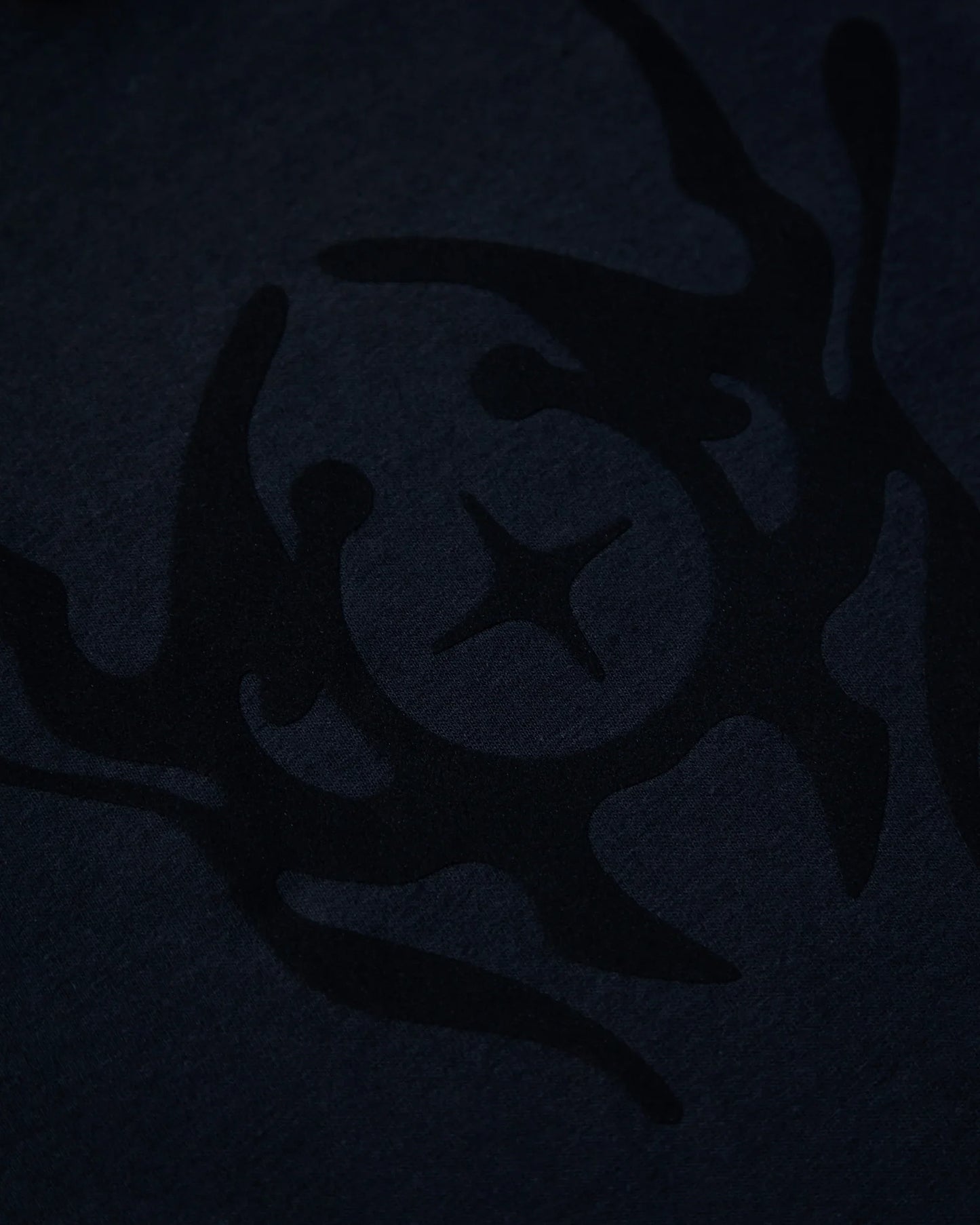 NXS025: ICON sleeveless tee - black