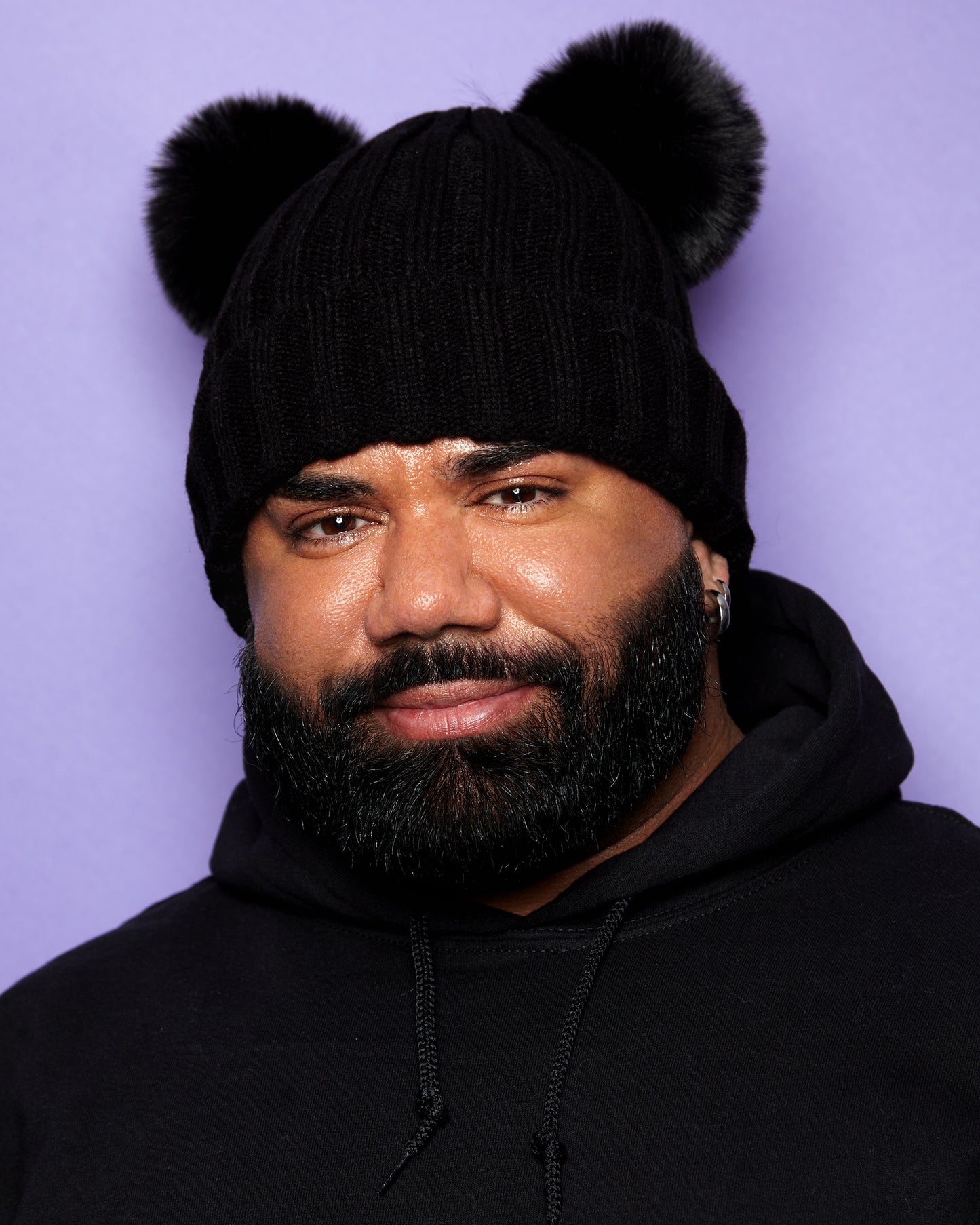 Fluffy bear ears beanie - black | One size fits all.