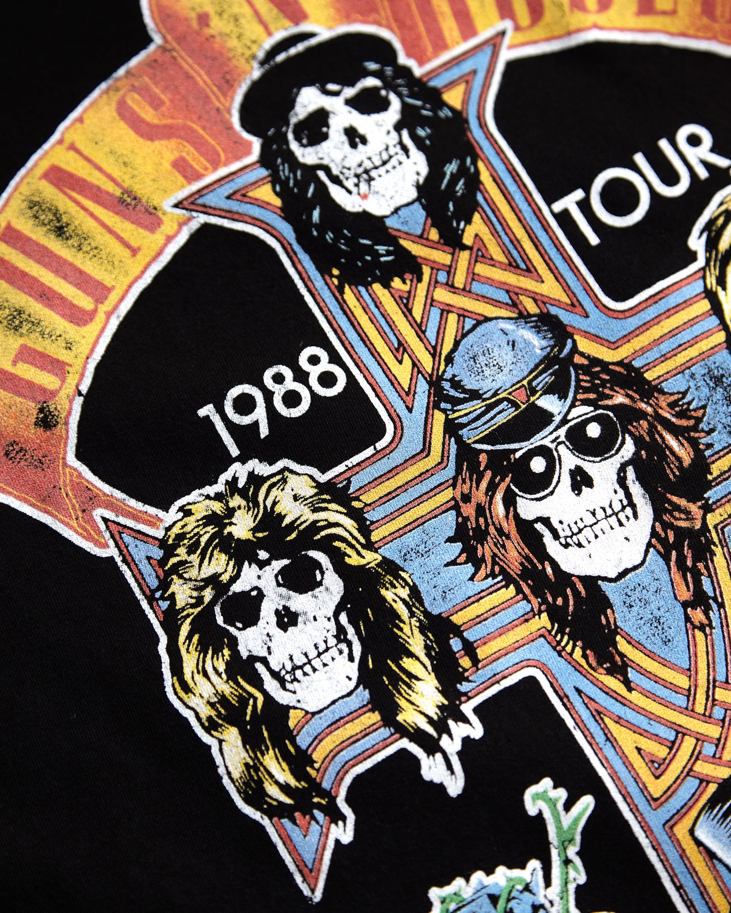 Official Guns N' Roses 1988 tour (front & back print) - Low cut cropped tee
