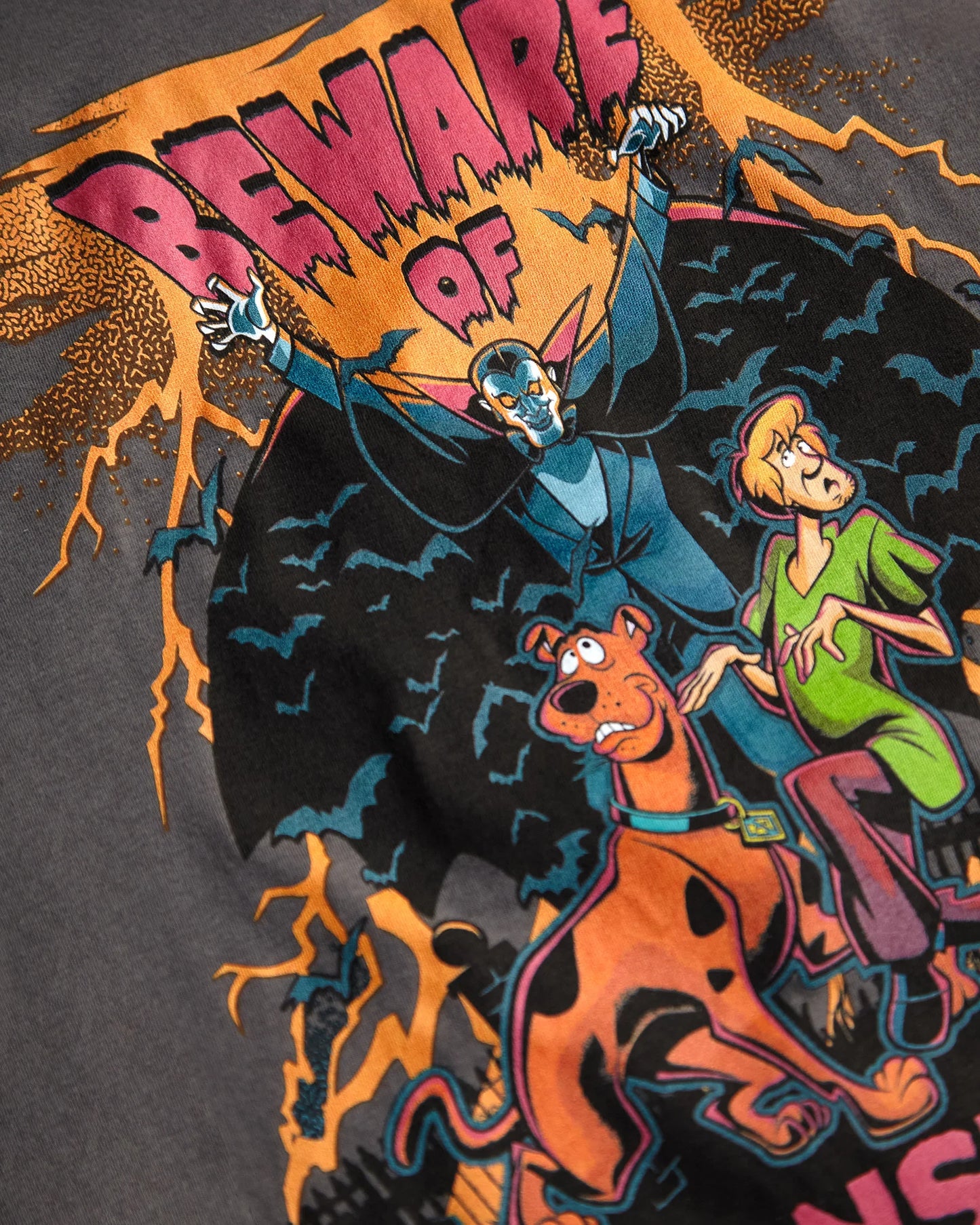 Official Scooby-Doo, Beware of monsters on grey - tshirt