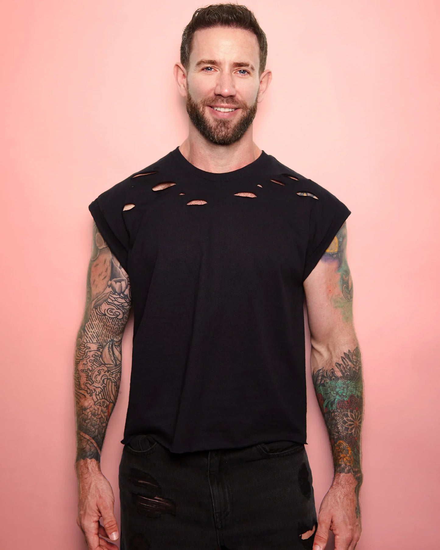 No Print just vibes: Black "SLICED" low cut crop top