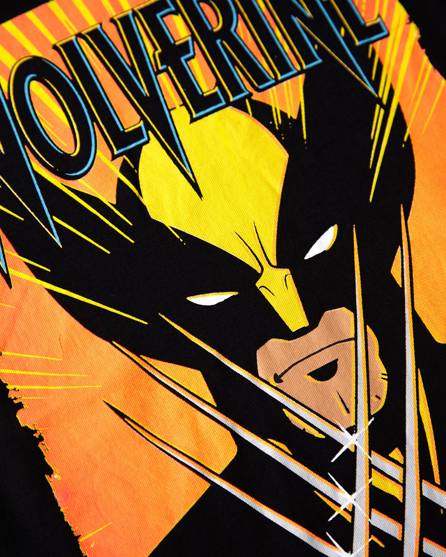Official Marvel Comics, Wolverine Claws on black - tshirt