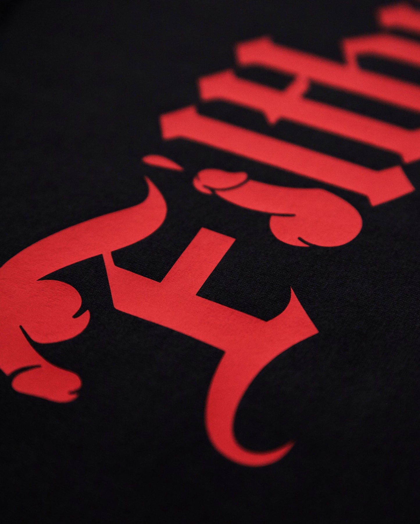 Filthy, red on black - crop top.