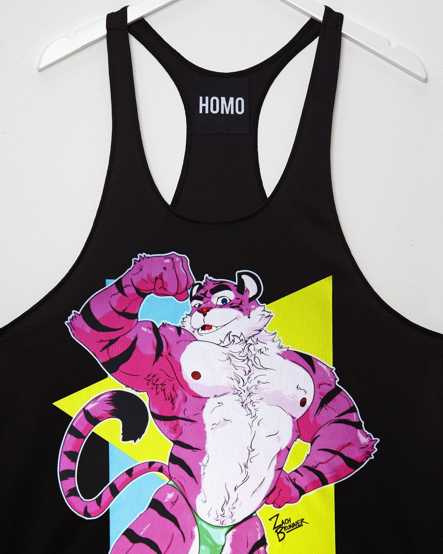 Rocky the tiger, always the life of the party - tank. - HOMOLONDON