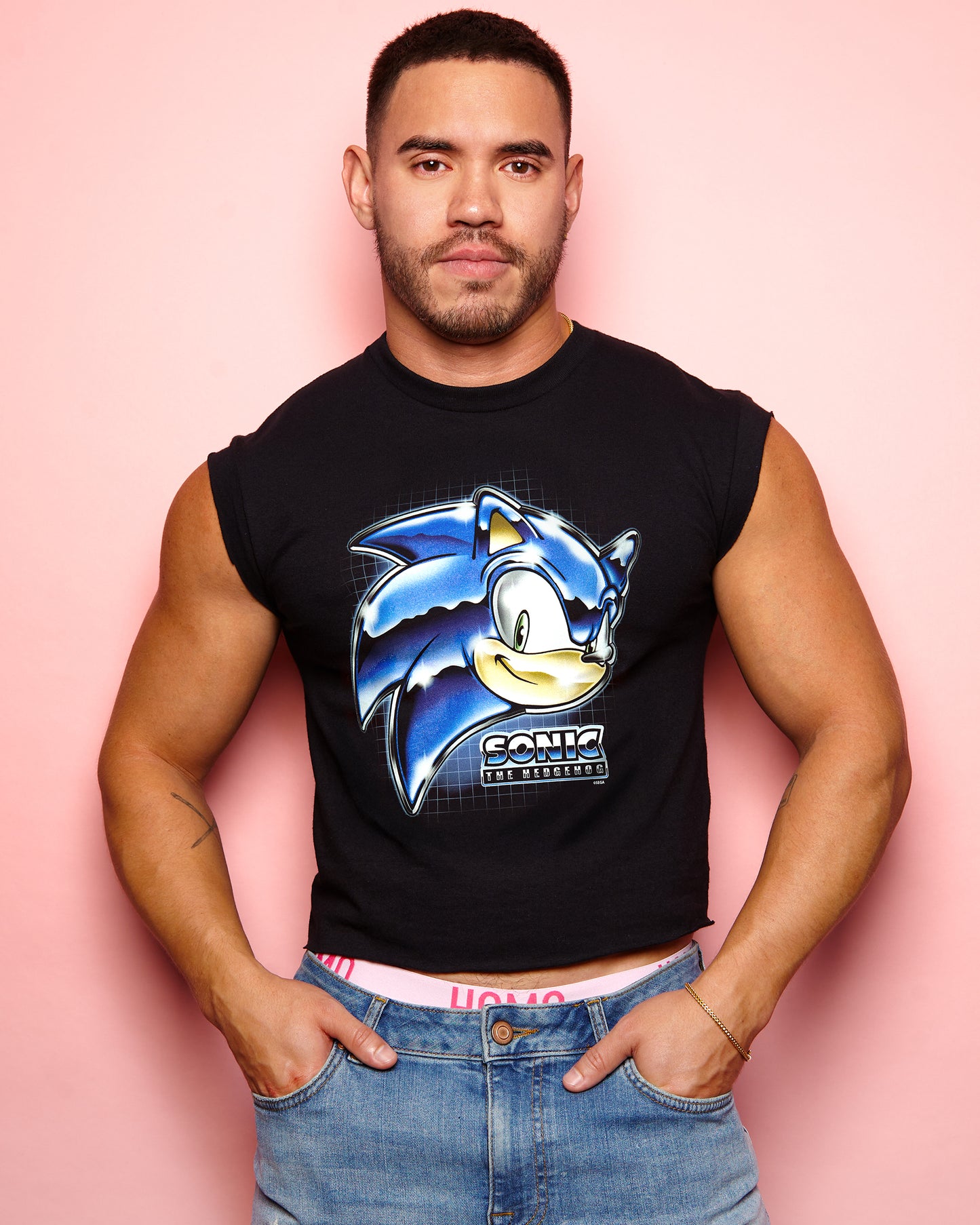 Official Sonic the hedgehog sleeveless low cut crop top- black