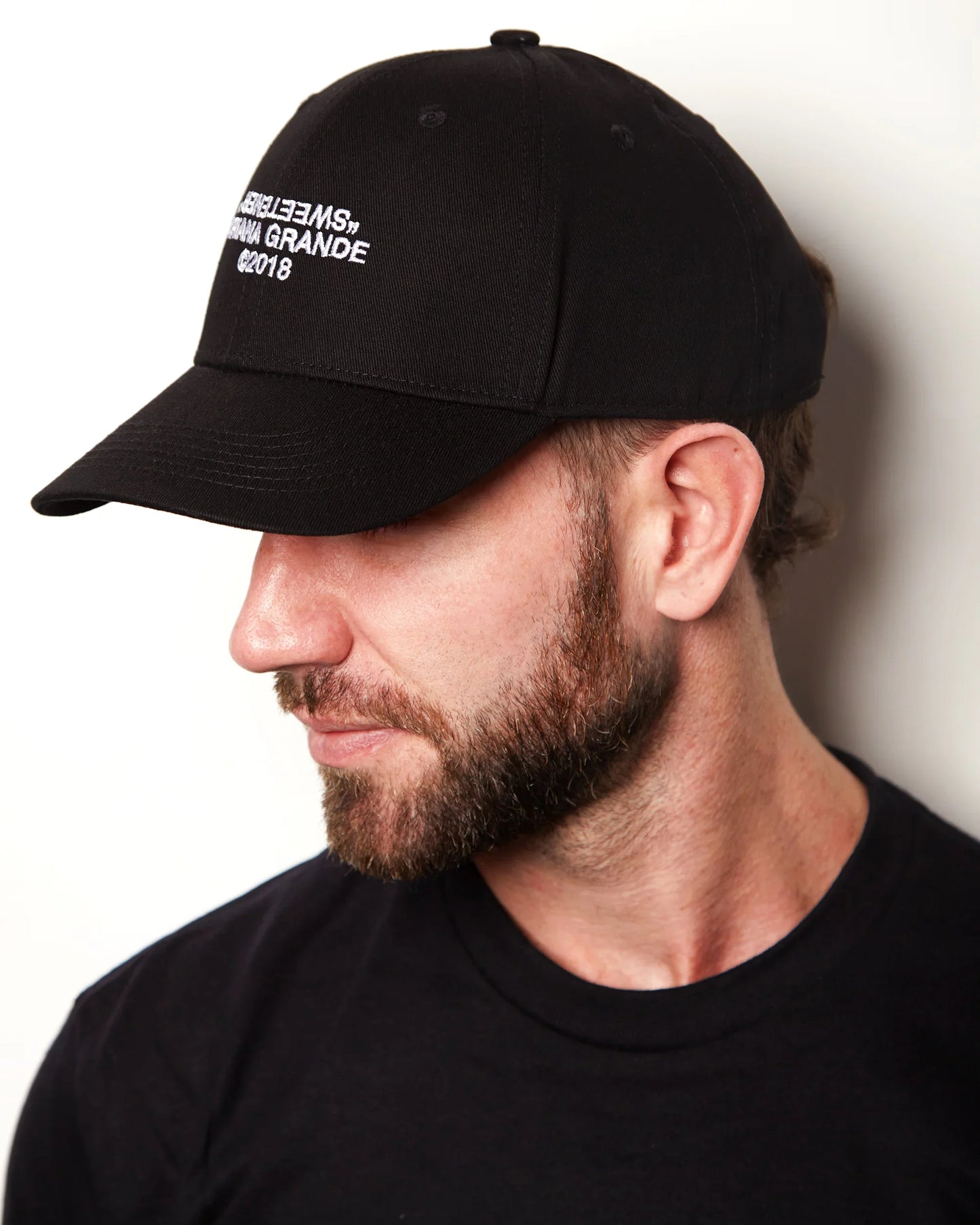 Ariana Grande Unisex Baseball Cap: Sweetener 2018 tour in black