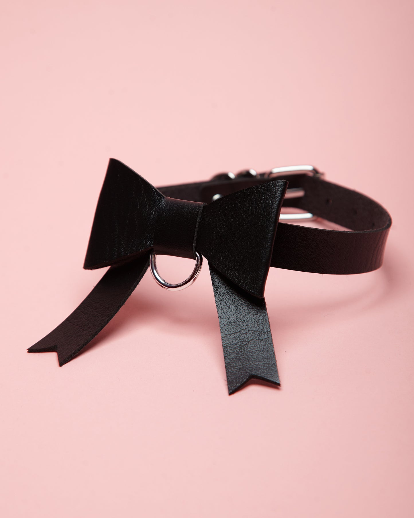 Black bow - bicep band