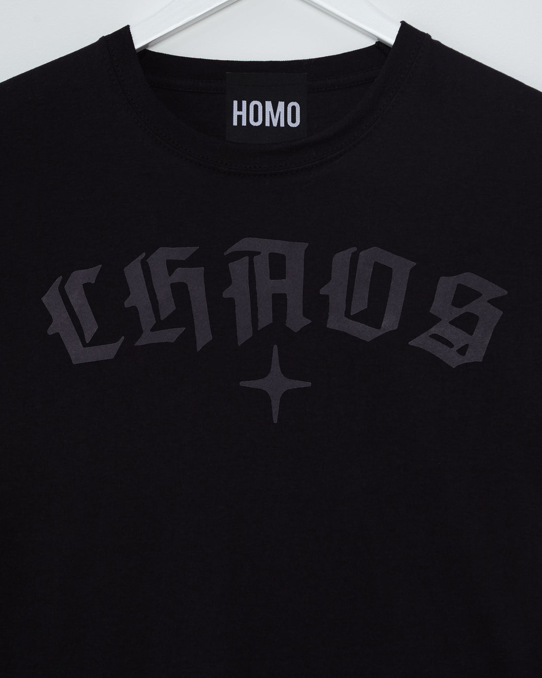 CHAOS in flock, low cut cropped tee - Grey/black