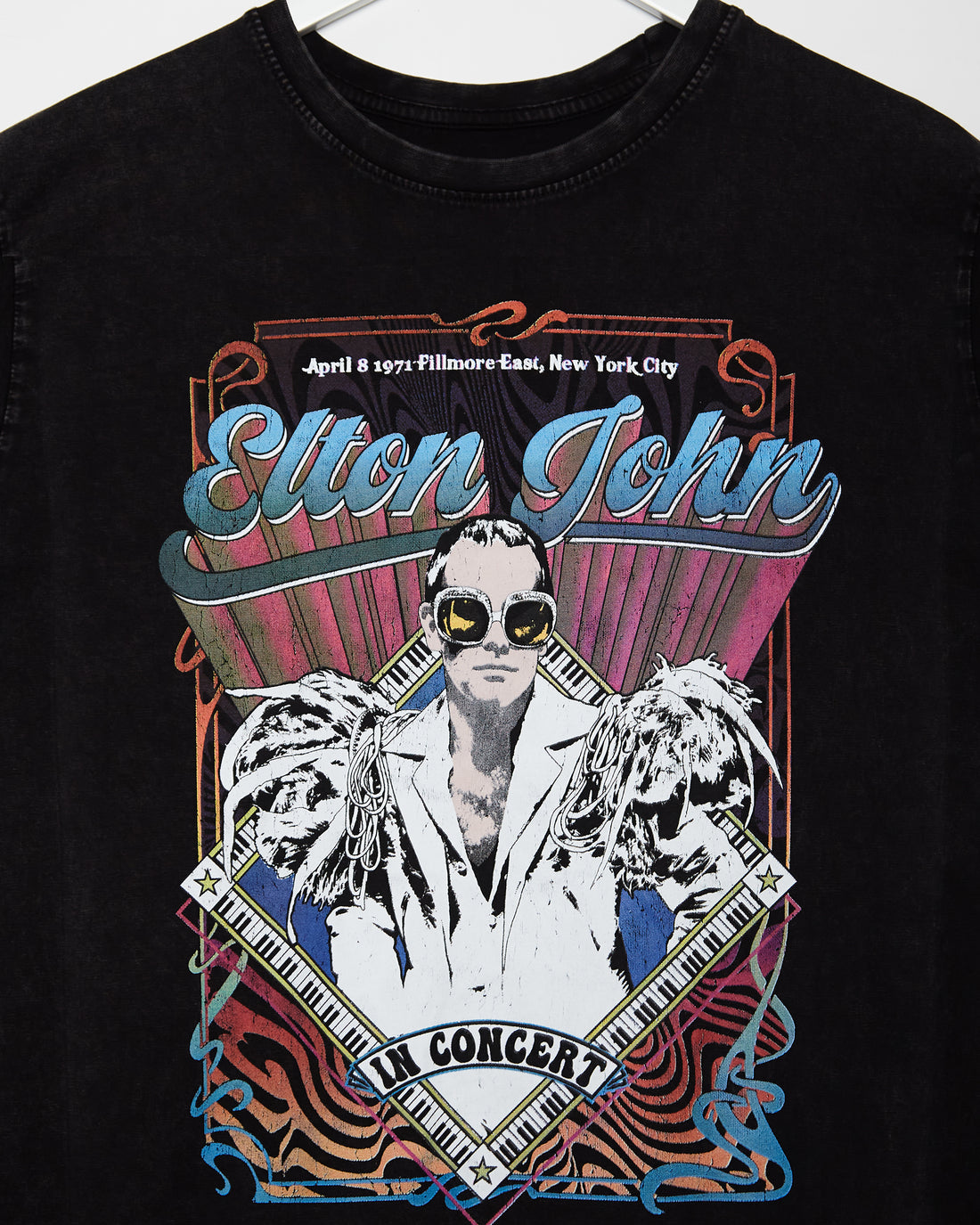 Official Elton John: Psych Vintage, low cut cropped tee - stone washed black