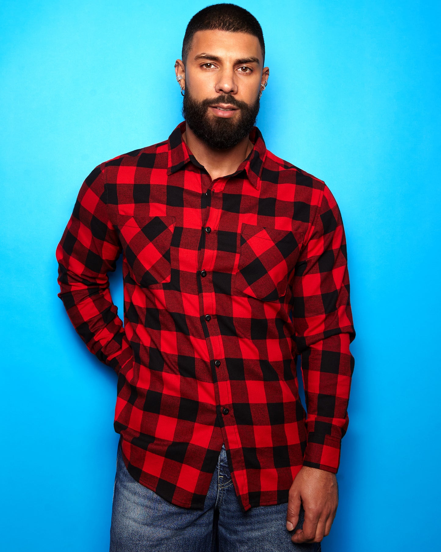 Classic checked flannel shirt - black and red