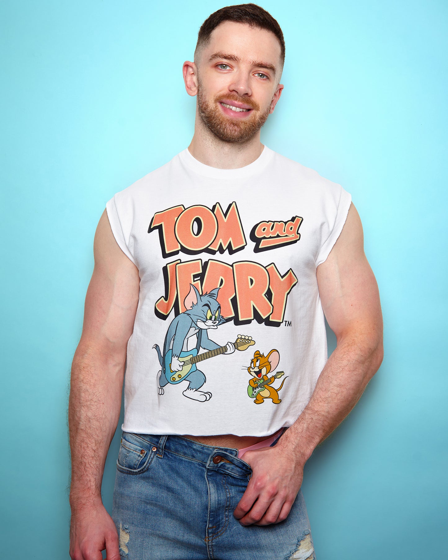 Official Tom & Jerry: Playing Guitar low cut cropped tee - White
