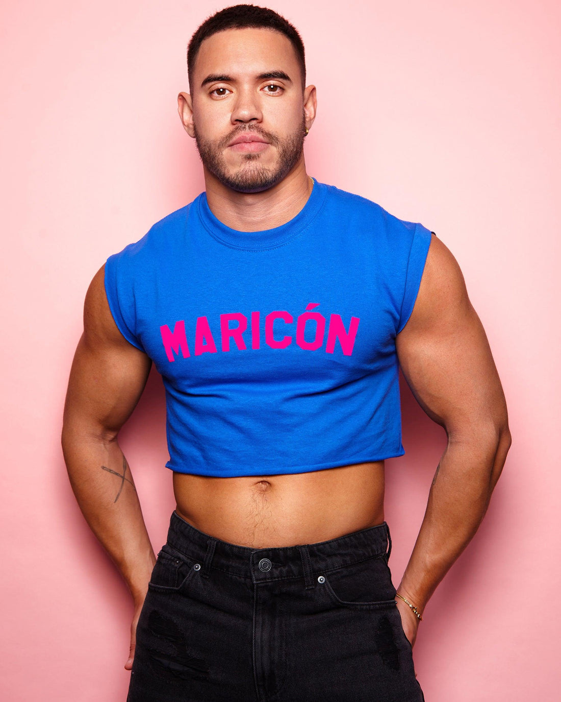 Fluorescent pink flock maricón - blue crop top - HOMOLONDON