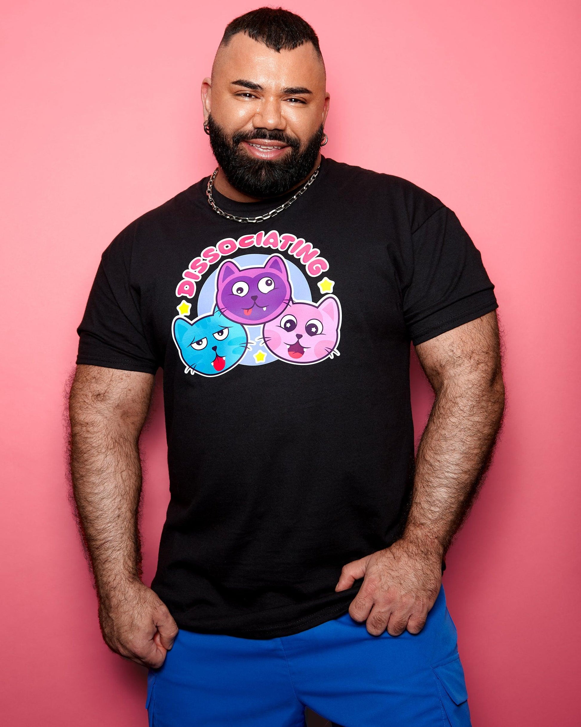 Let your imagination roam free: Dissociating kittens on black - t-shirt - HOMOLONDON