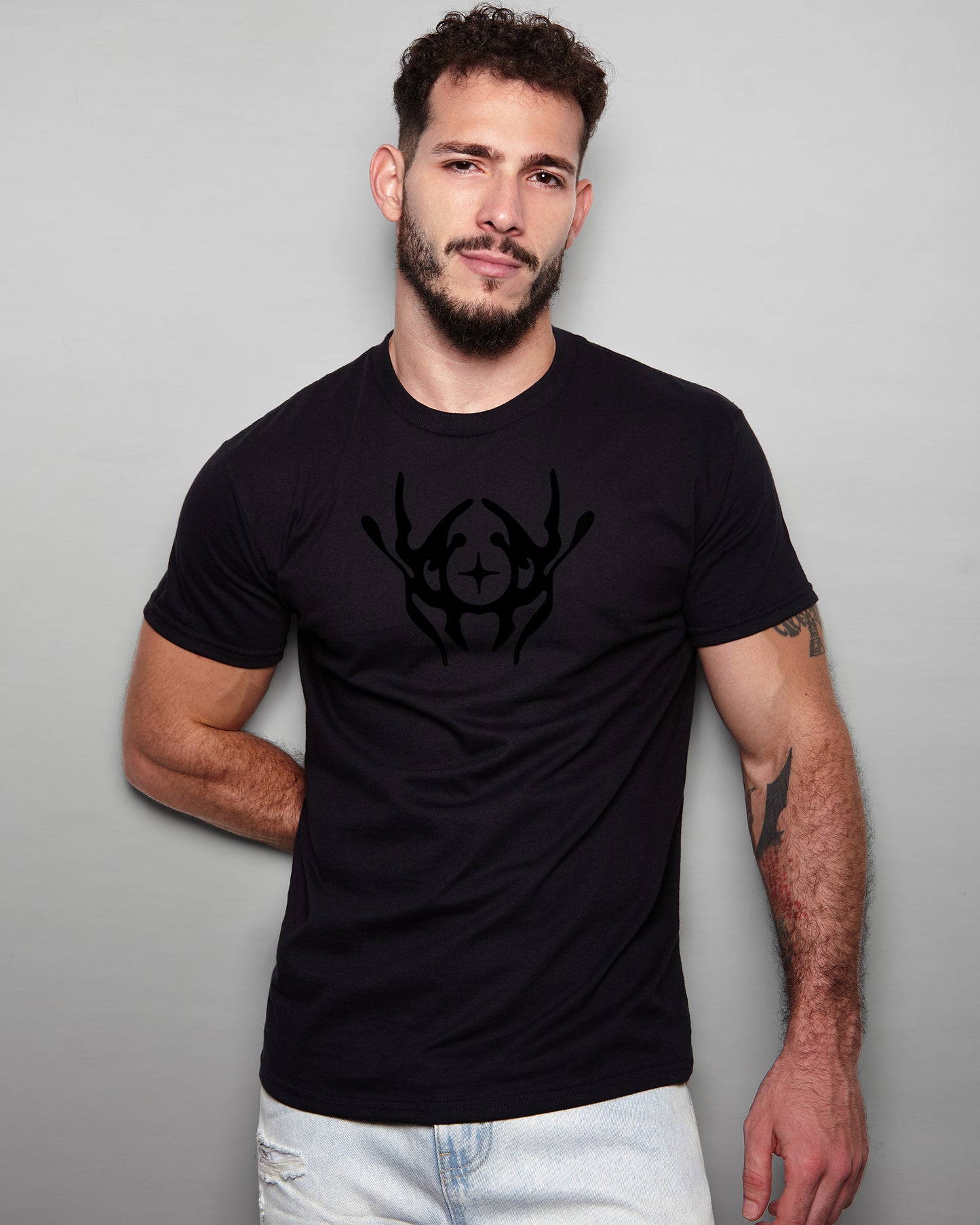 NXS026: ICON tee - black