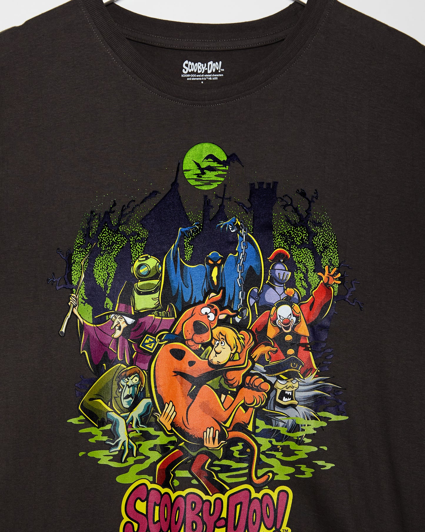 Official Scooby-Doo, monsters mashup on charcoal - t-shirt