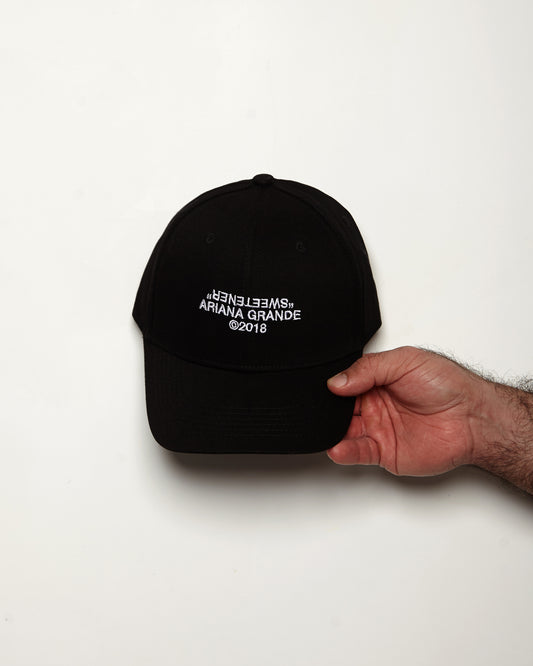 Ariana Grande Unisex Baseball Cap: Sweetener 2018 tour in black