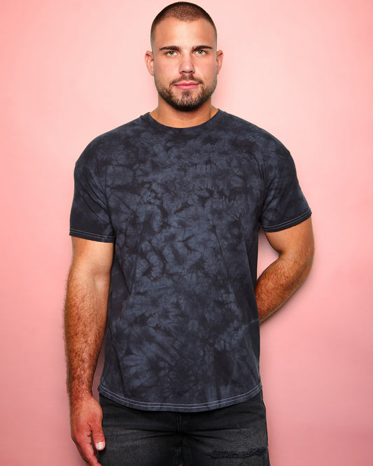 No Print just vibes: Black tie-dye tee