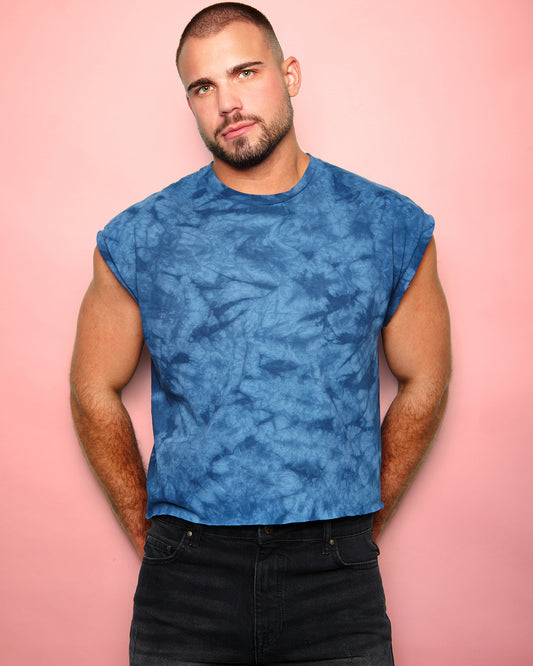 No Print just vibes: Navy tie-dye low cut cropped tee