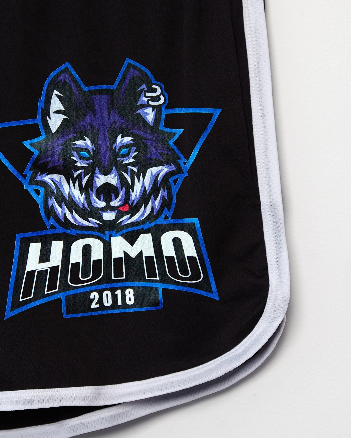Sporty wolf, black and white - short shorts - HOMOLONDON