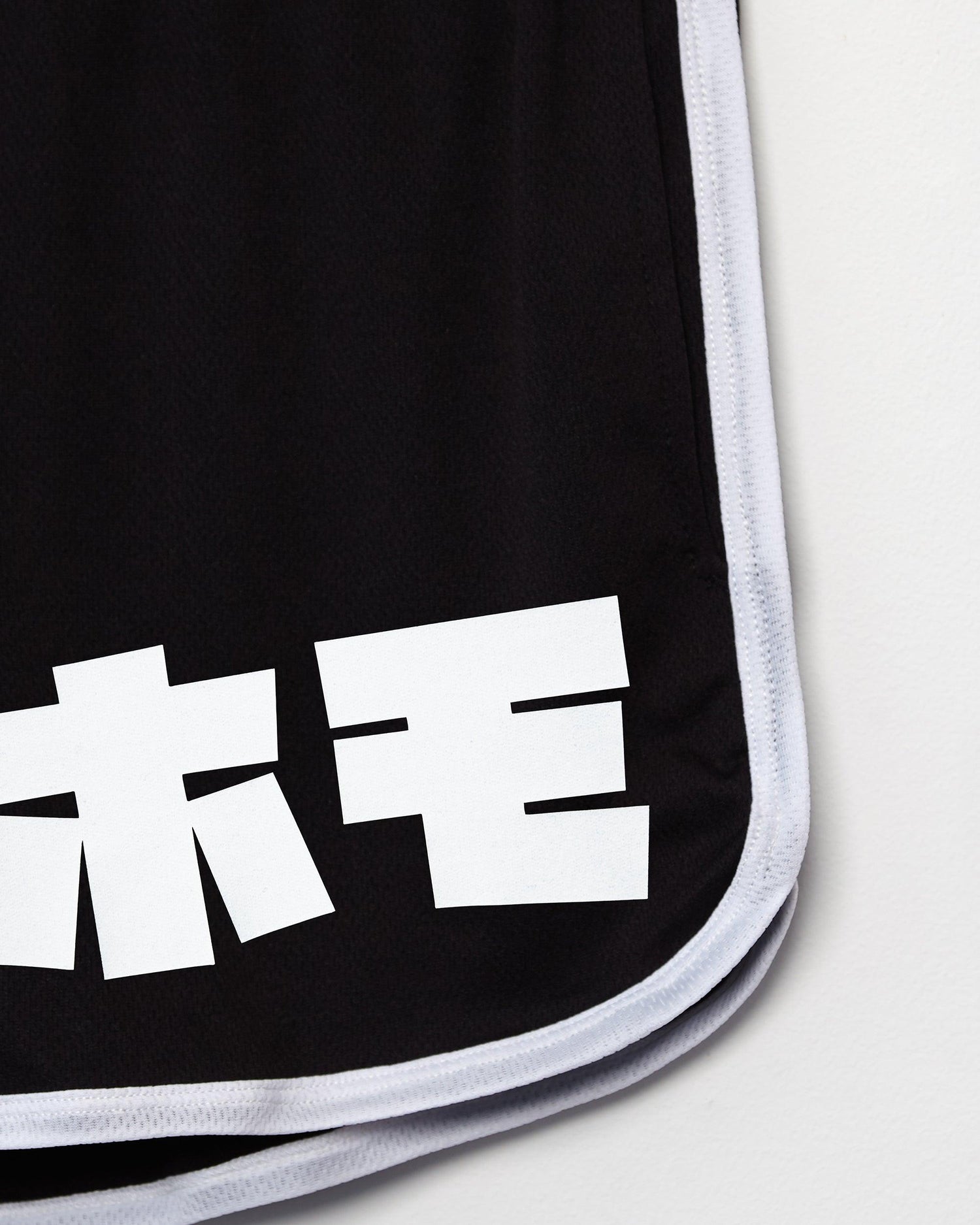 HOMO in Japanese, black & white - short shorts - HOMOLONDON